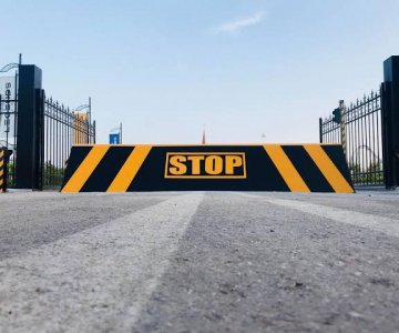 Road Blocker